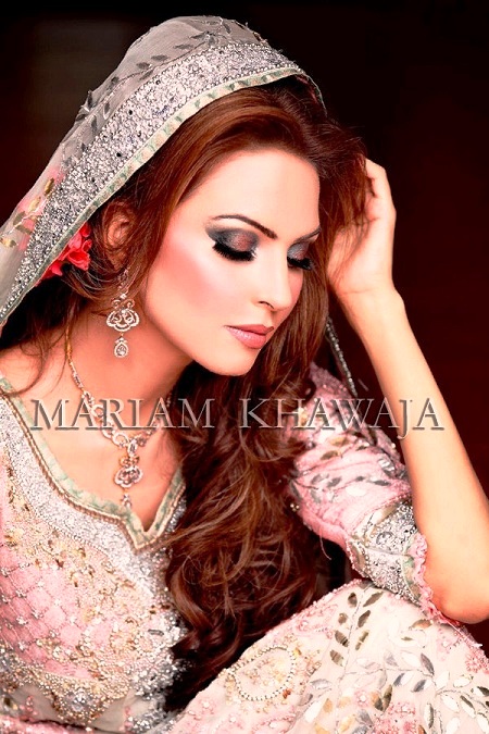 Stunning-Bridal-Makeover-Shoot-For- 9