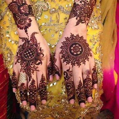 Simple Mehndi Designs for Hands 4