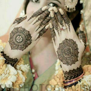 Simple Mehndi Designs for Hands 3