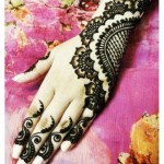 Easy and stylish MEHNDI DESIGNS for girls