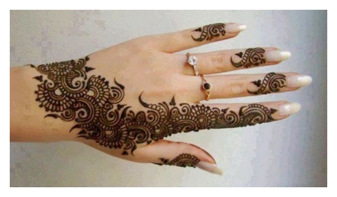 Dark shade MEHNDI DESIGNS FOR EID ul FITER