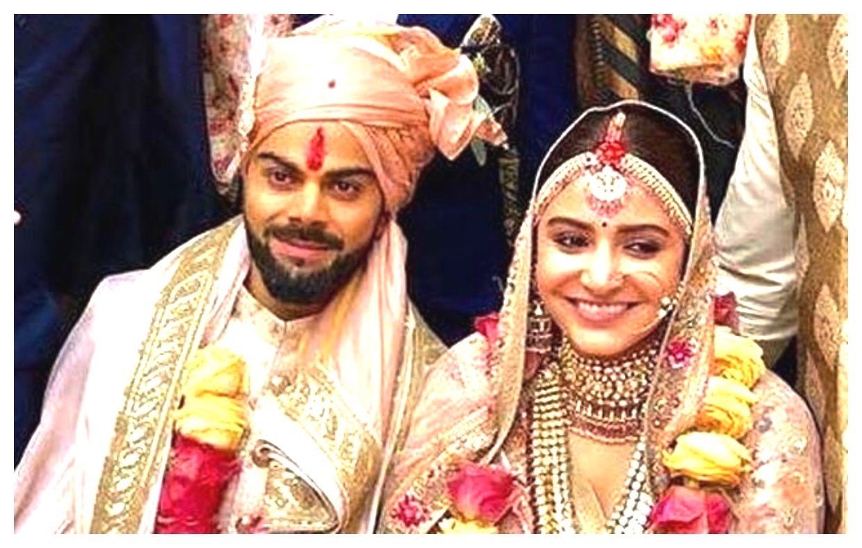 Dulhan Anushka Sharma And Virat Kohli as Dulha Wedding pis